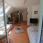 شقة Zsolnai