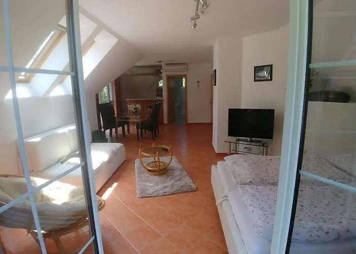 アパート Zsolnai