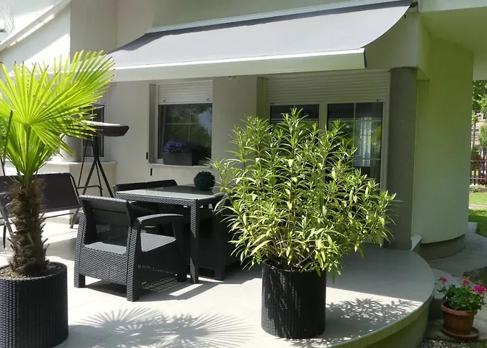 Zsolnai アパート